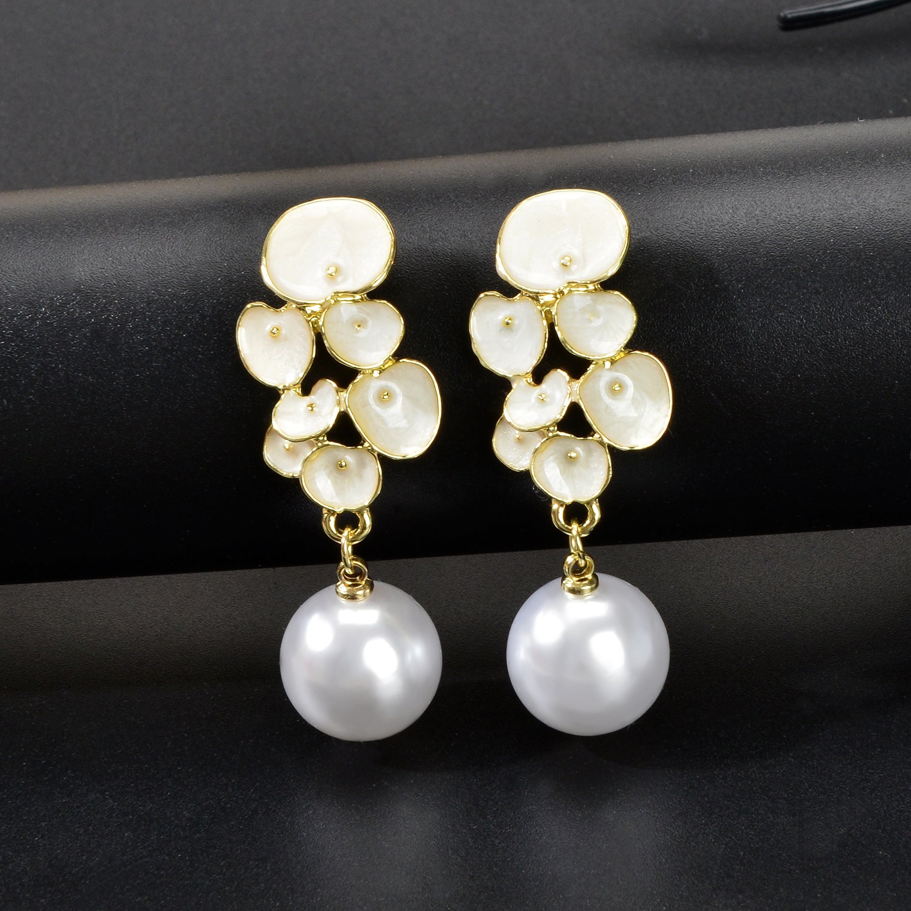 Elegant Imitation Pearl Decor White Enamel Flower Dangle Earrings Party Jewelry-1